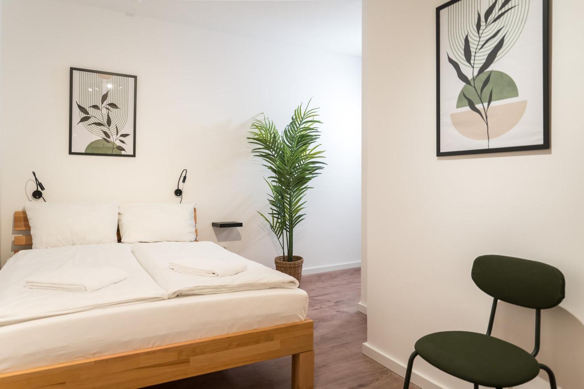 Spacious 1-Bedroom Apartment In Kreuzberg Berlin Exterior photo