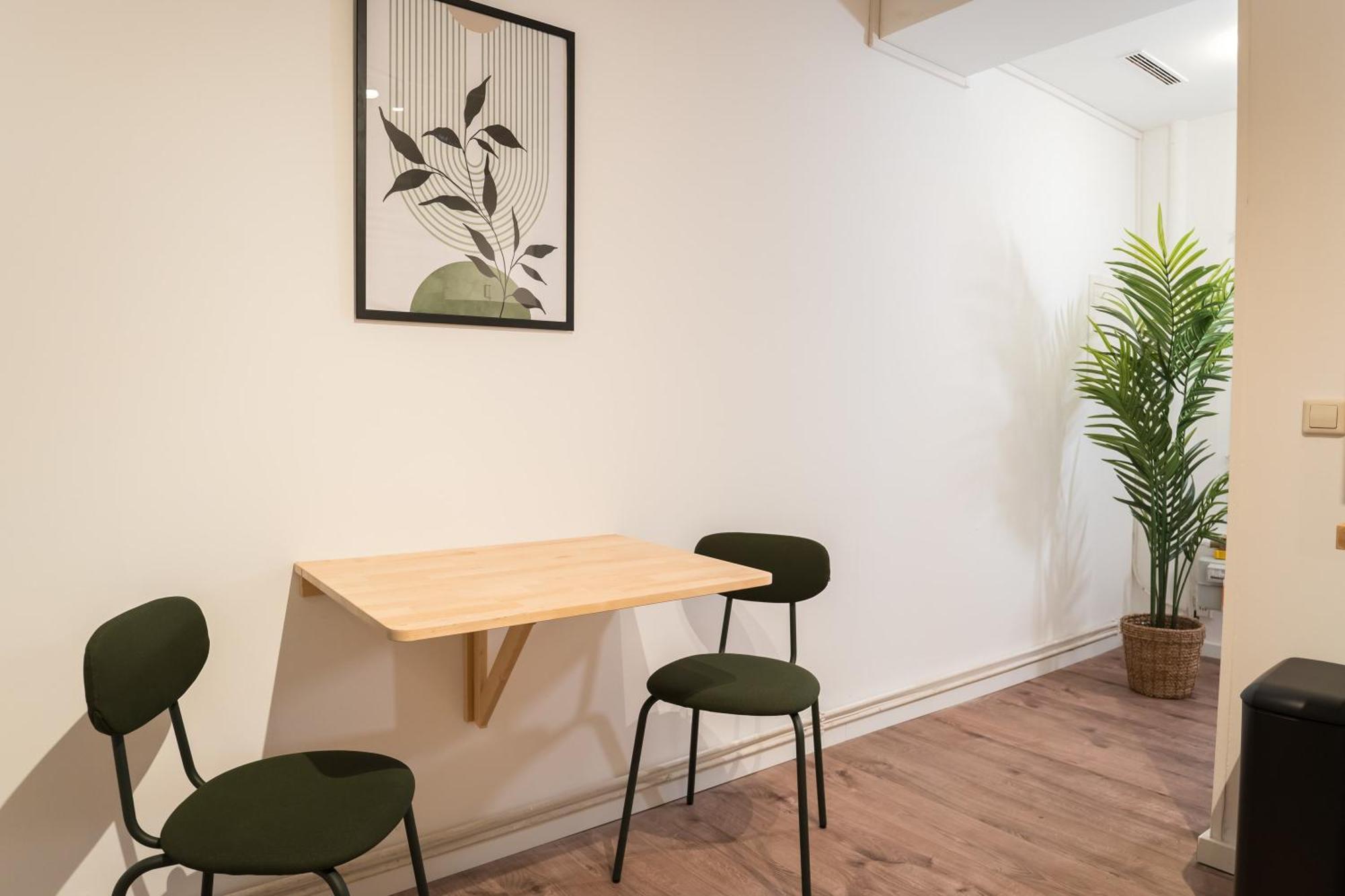Spacious 1-Bedroom Apartment In Kreuzberg Berlin Exterior photo